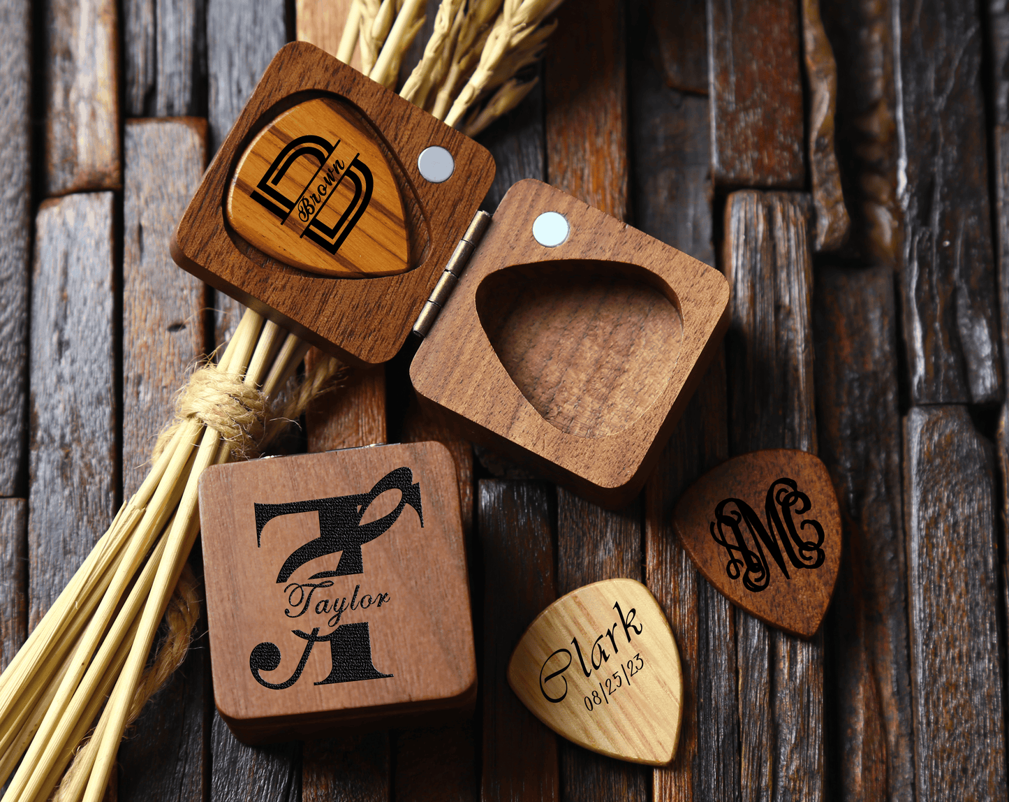 Personalized Wooden Plectrum with Case, Custom Guitar Pick Holder customizedgift