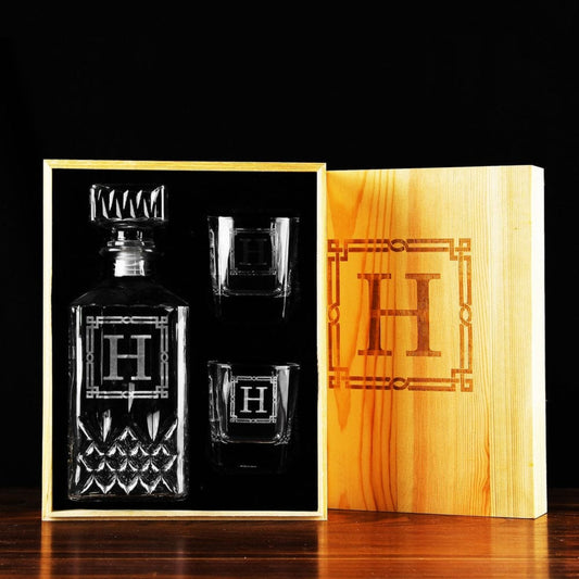 Men's Gift,Groomsmen Gift - Personalized Whiskey Decanter ETURG