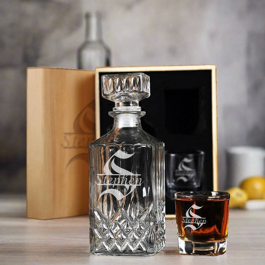 Personalized decanter unique groomsmen gifts - CustomizationMart